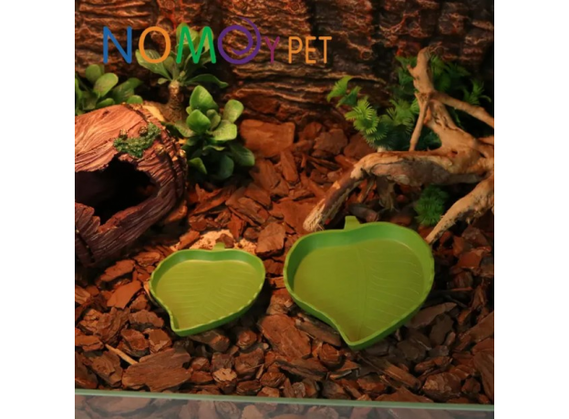 Кормушка низкая NomoyPet Лист 120х95х13,5 мм, пластик