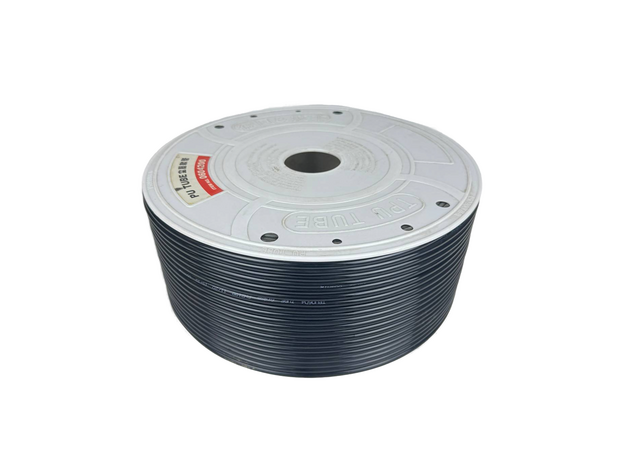 Шланг черный для системы опрыскивания, цена за метр