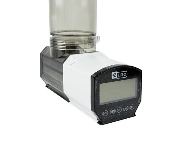 Автокормушка YEE YAA-015 для аквариума, с бункерной загрузкой, питание от батареек типа AA