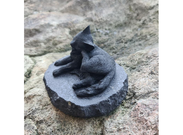 Фигурка Ленивый кот, шунгит