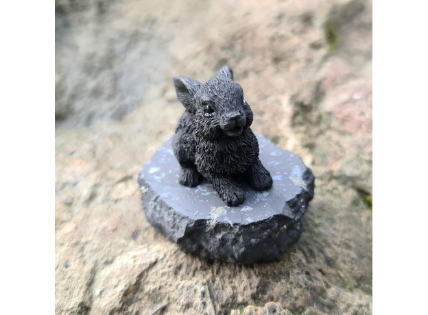 Фигурка Зайчонок, шунгит